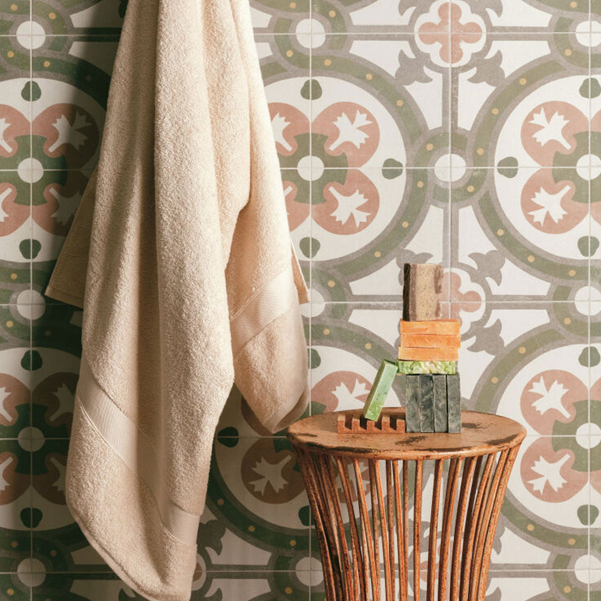 Bistro Amour Patterned Tile