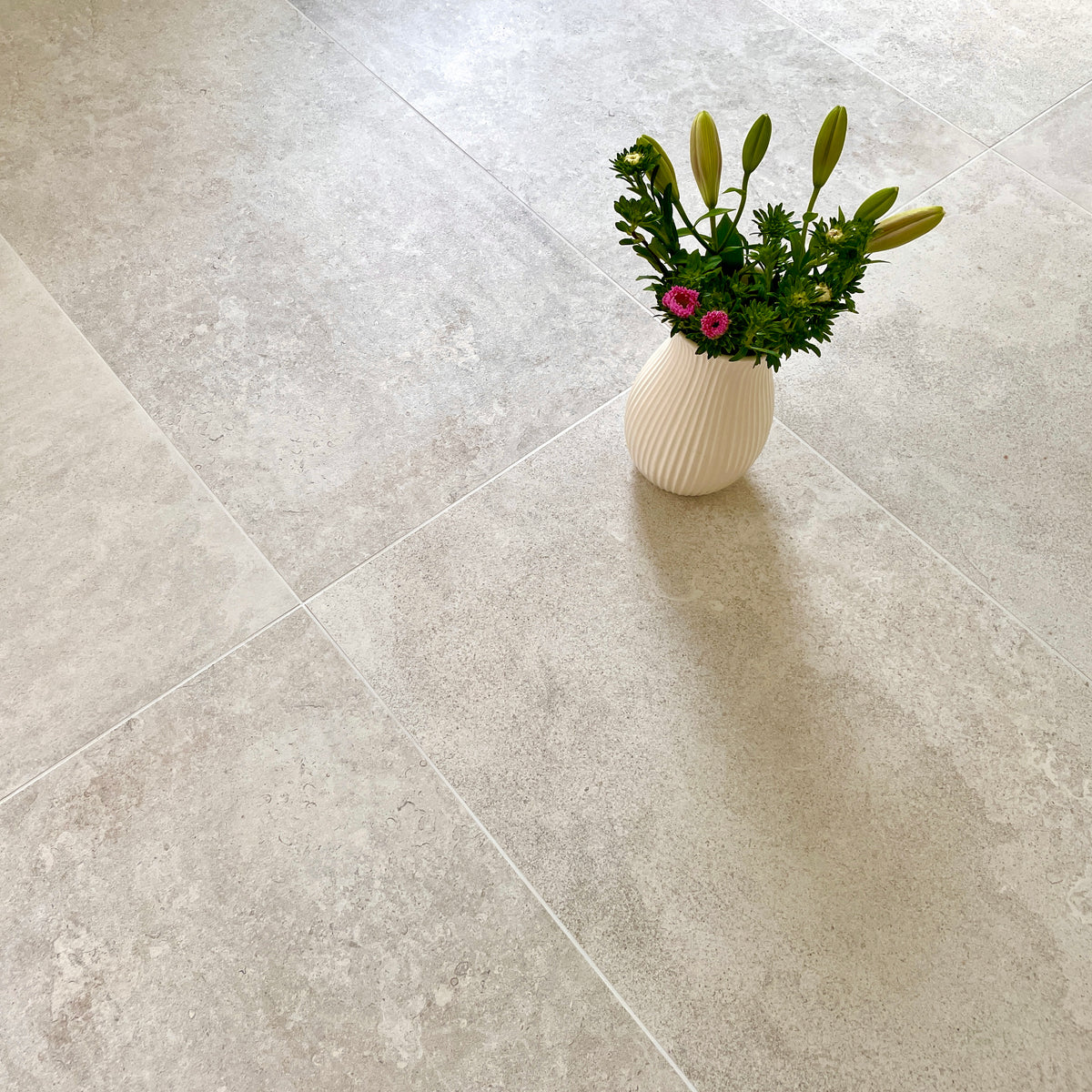 Montpellier Ivory - Large White Limestone Floor Tiles for Kitchens, Bathrooms & Living Rooms - 60 x 60 cm