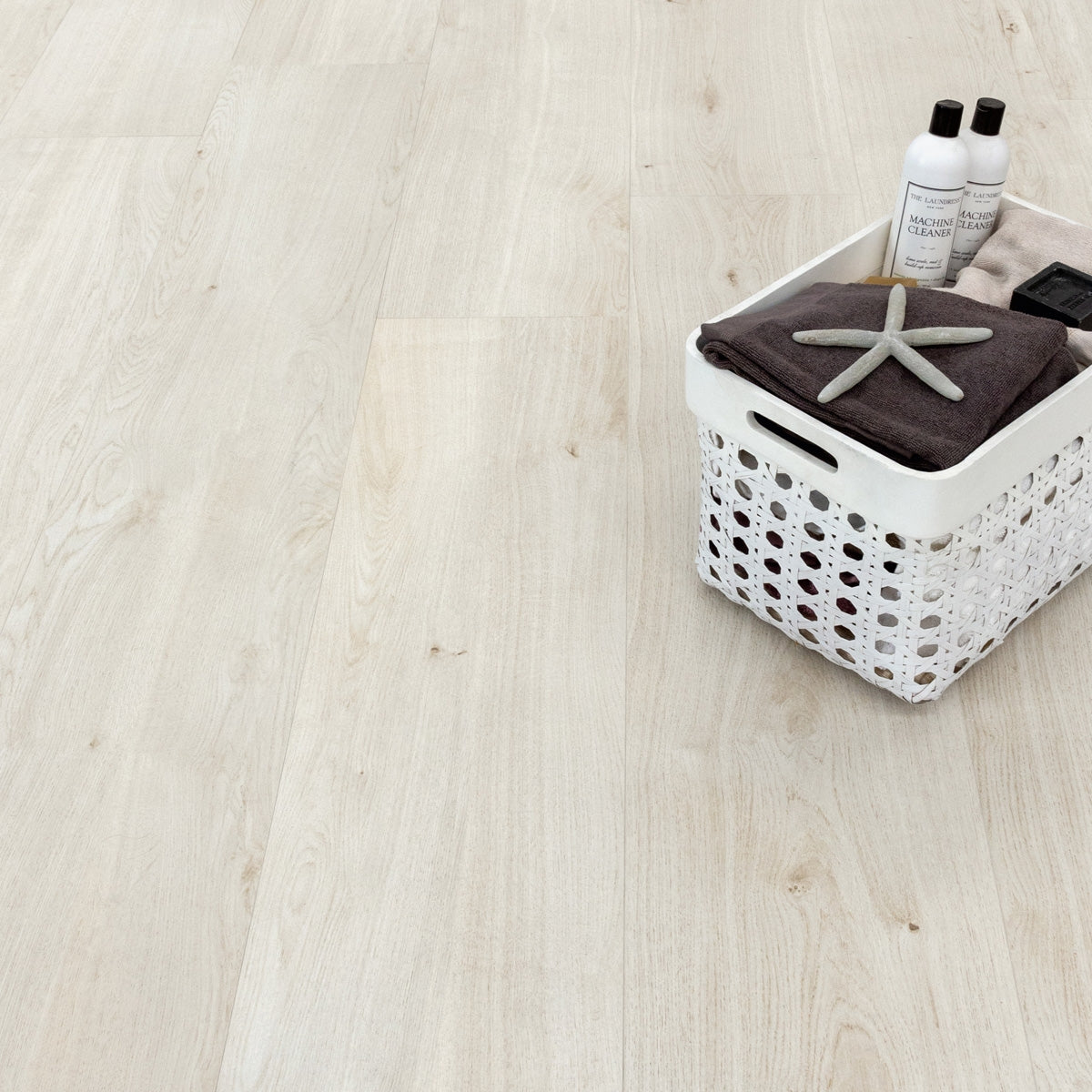 Nordic Pale - Large White Oak Wood Effect Floor Tiles - 20 x 120 cm for Bathrooms, Kitchens & Hallways, Porcelain Plank Tiles